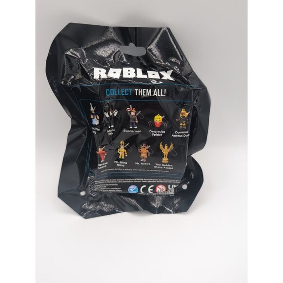Roblox Figure Hanger Keychain Blind Pack w/ Virtual Item - 1 Random - Picture 2 of 2